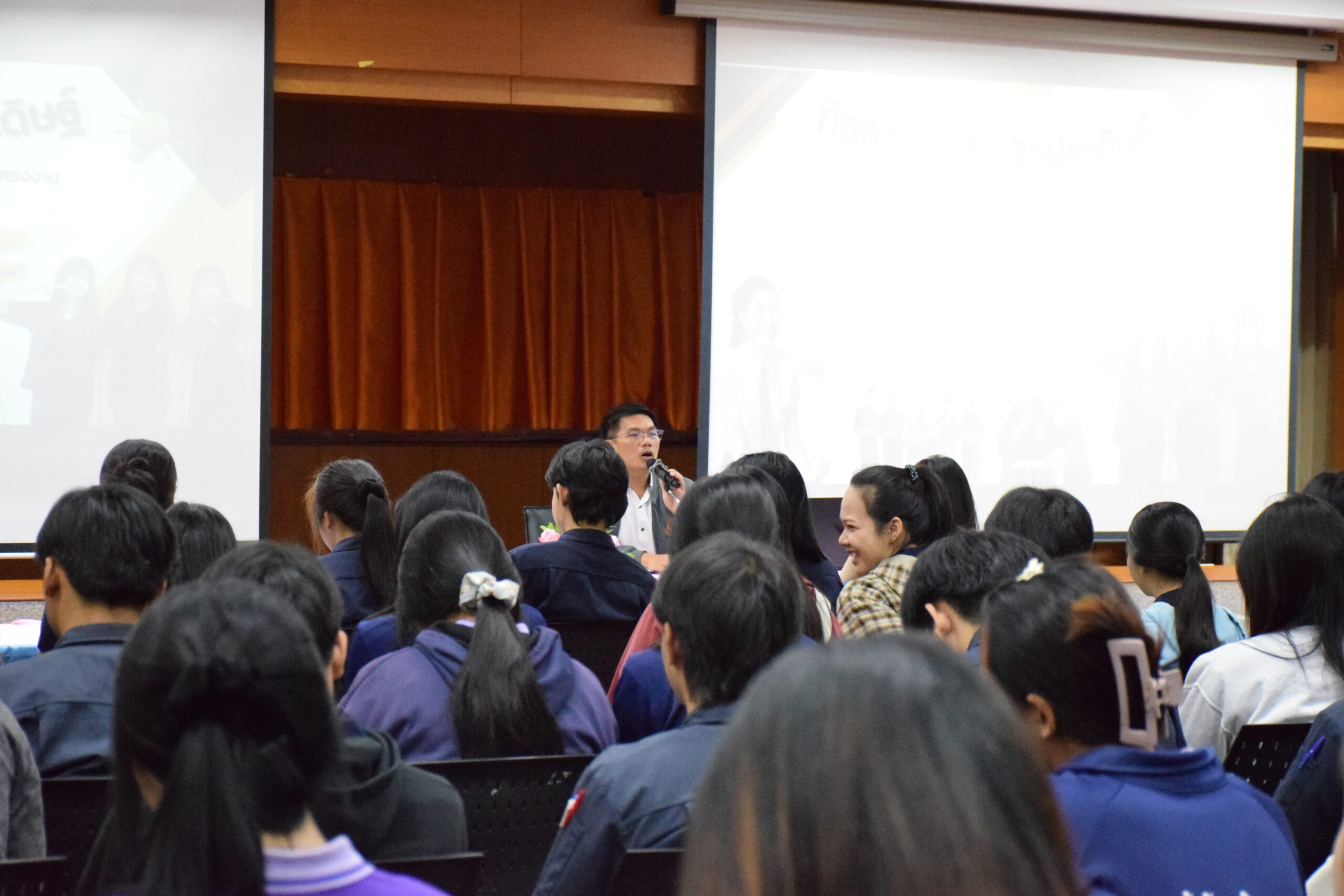 โรงเรียนสาธิตเตรียมวิศวกรรมและเทคโนโลยี จัดกิจกรรมสร้างสิ่งประดิษฐ์ นวัตกรรม โครงงานวิชาชีพ และการนำเสนอโครงงาน