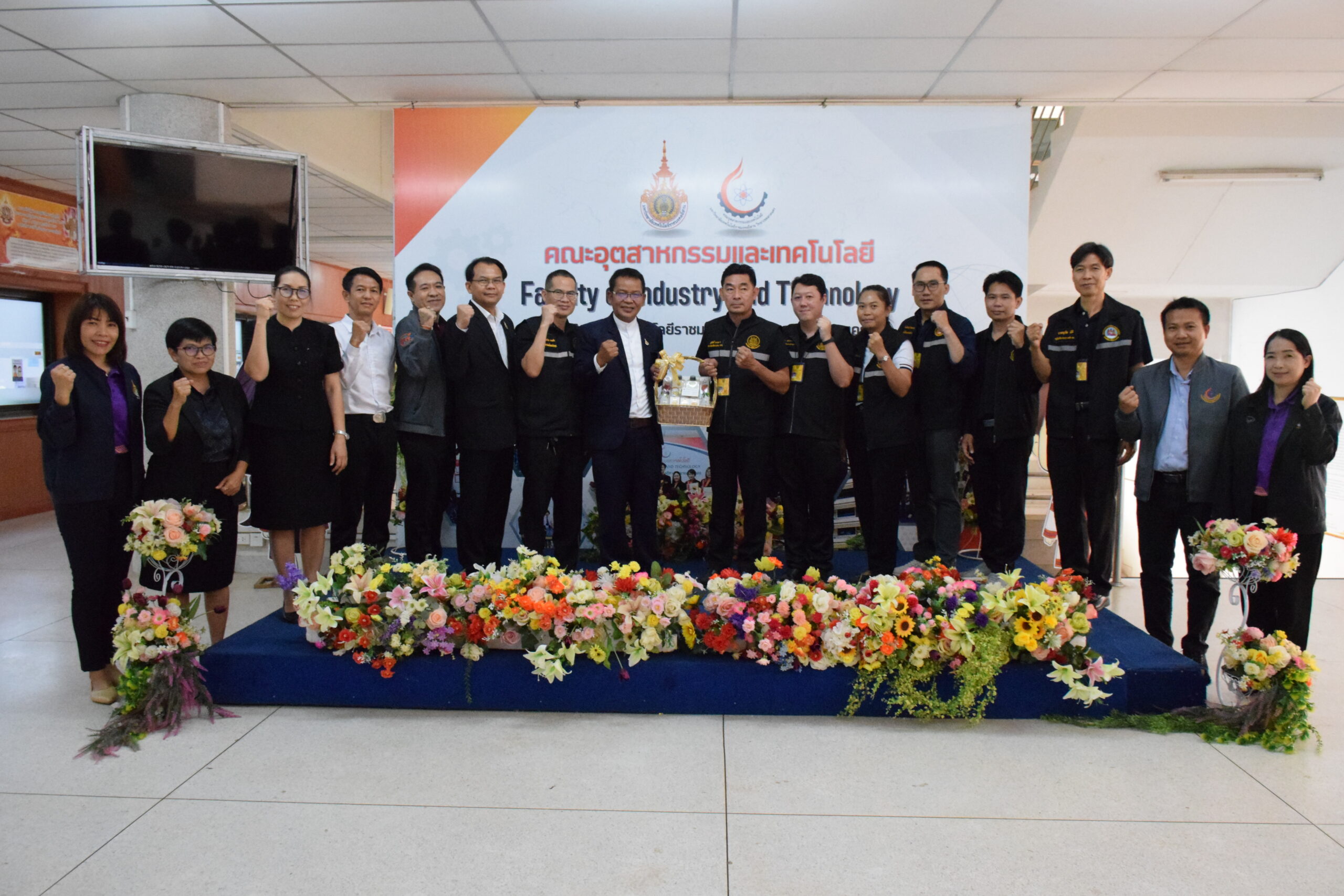 กรมพัฒนาฝีมือแรงงาน เข้าตรวจติดตามและกำกับดูแลการดำเนินงานศูนย์ประเมินความรู้ความสามารถ มหาวิทยาลัยเทคโนโลยีราชมงคลอีสาน วิทยาเขตสกลนคร