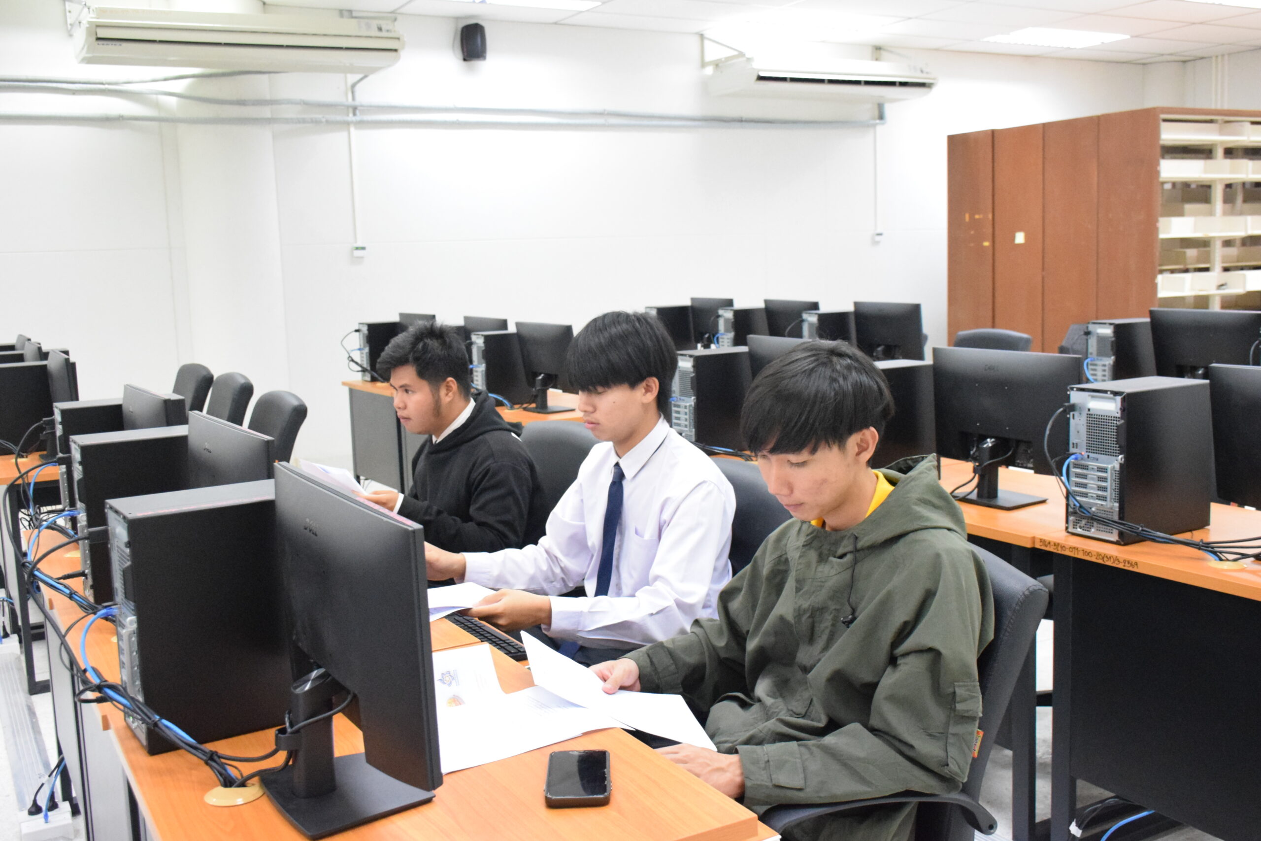 คณะอุตสาหกรรมและเทคโนโลยี จัดทดสอบมาตรฐานฝีมือแรงงานแห่งชาติ สาขาพนักงานการใช้คอมพิวเตอร์ (ประมวลผลคำ) ระดับ 1 ยกระดับทักษะดิจิทัลสู่มืออาชีพ