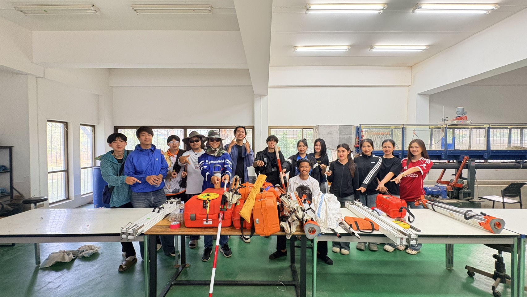 สาขาวิศวกรรมโยธา คณะอุตสาหกรรมและเทคโนโลยี จัดอบรมทักษะงานสำรวจภาคสนาม พัฒนาทักษะว่าที่วิศวกรโยธาสู่มืออาชีพ