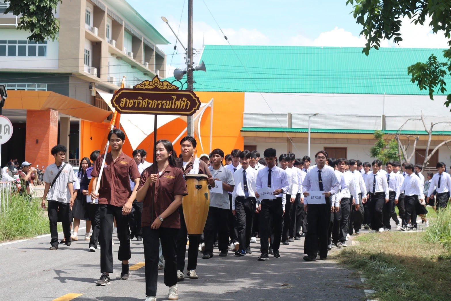 สาขาวิศวกรรมไฟฟ้า คณะอุตสาหกรรมและเทคโนโลยี จัดกิจกรรมต้อนรับน้องใหม่ ปีการศึกษา 2569 มุ่งสร้างความสัมพันธ์และแนะแนวทางสู่รั้วมหาวิทยาลัย