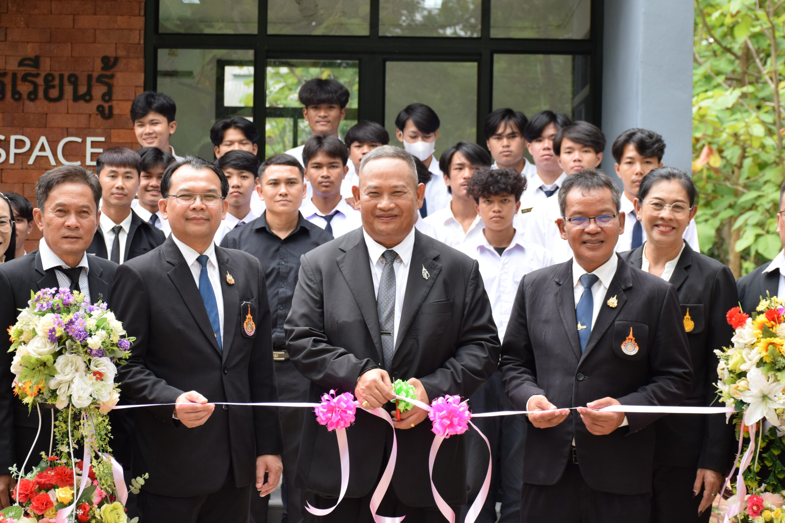 คณะอุตสาหกรรมและเทคโนโลยี จัดพิธีเปิดอาคาร “อาคารปฏิบัติการพื้นฐาน และ อาคารนวัตกรรมเรียนรู้” มทร.อีสาน วิทยาเขตสกลนคร