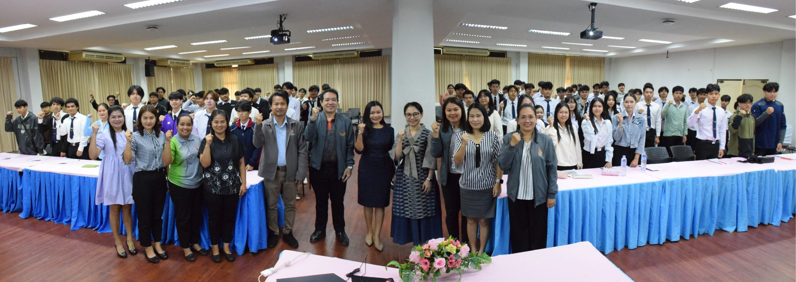 คณะอุตสาหกรรมและเทคโนโลยี จัดโครงการพัฒนาทักษะภาษาต่างประเทศ สำหรับนักศึกษา เสริมศักยภาพสู่มาตรฐานสากล