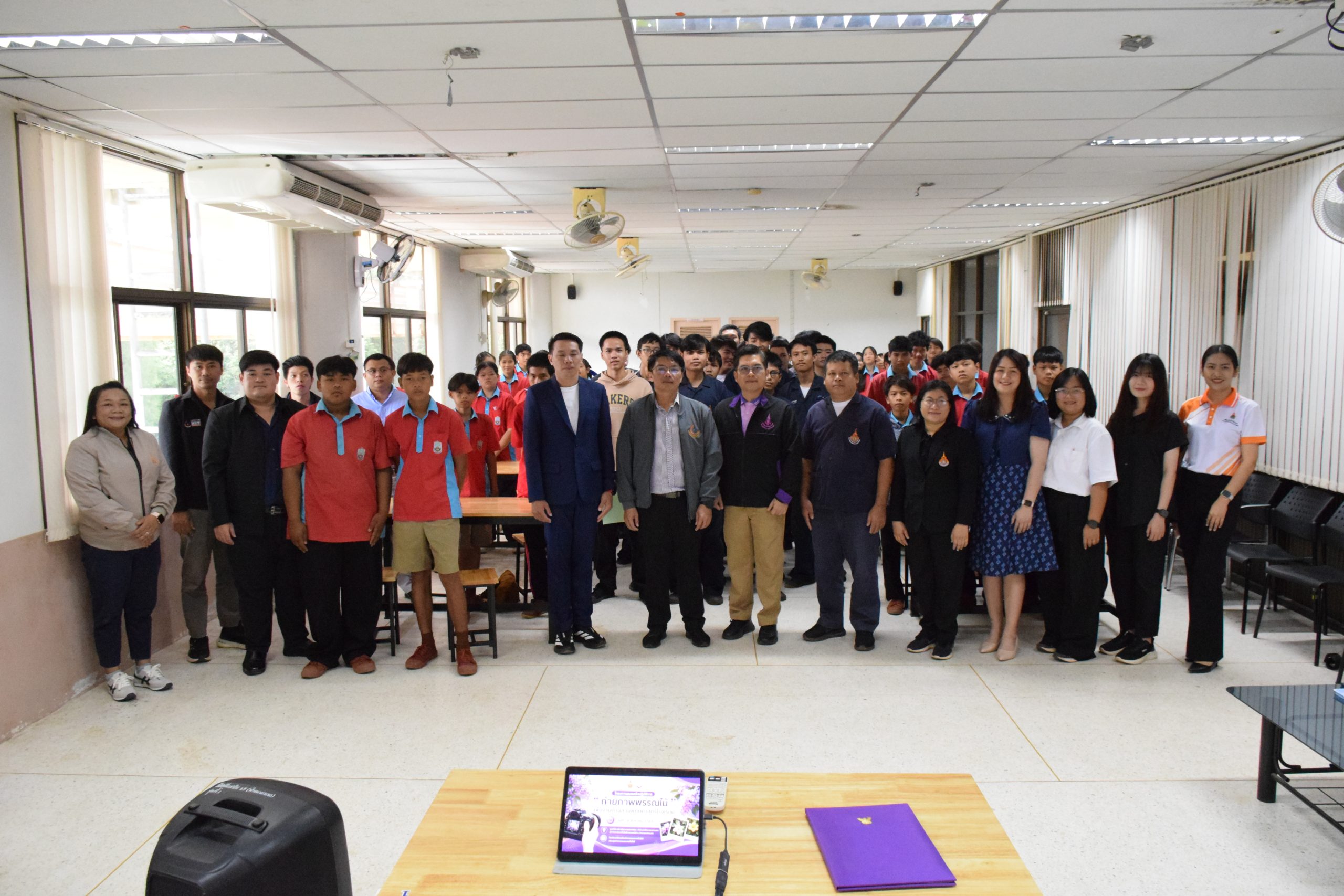 โรงเรียนสาธิตเตรียมวิศวกรรมและเทคโนโลยี จัดโครงการอบรมเชิงปฏิบัติการ “ถ่ายภาพพรรณไม้เพื่องานด้านสวนพฤษศาสตร์โรงเรียน”